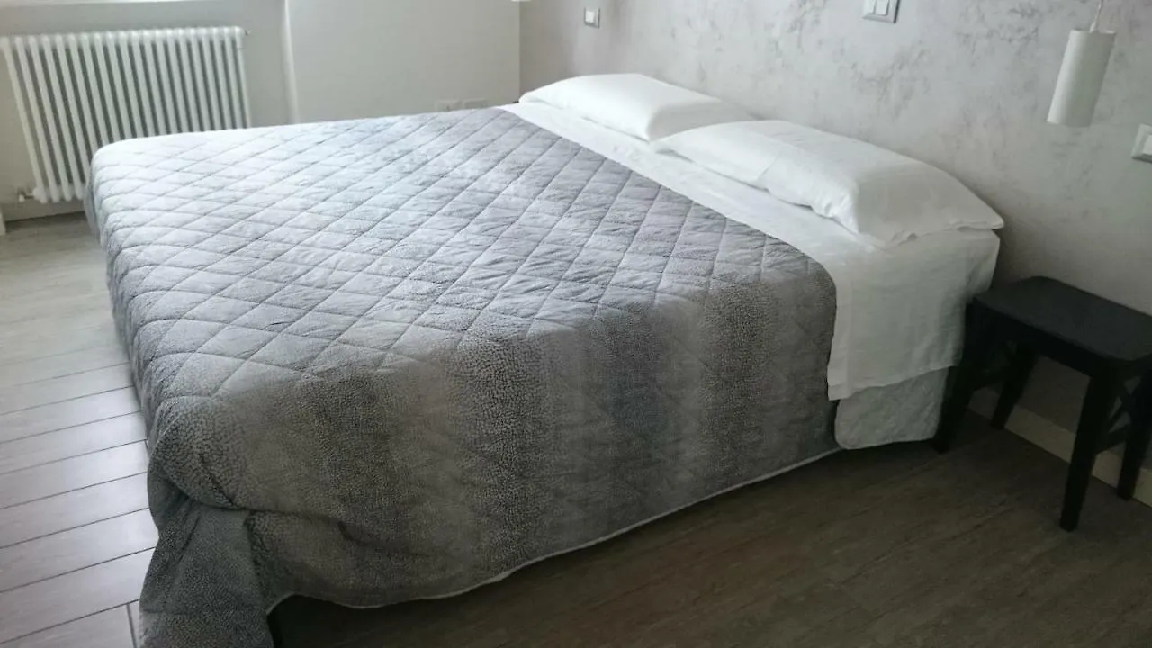Bed And Breakfast Di Mara E Stefano Verona 0*,