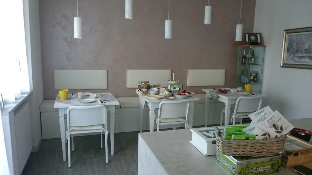 Bed And Breakfast Di Mara E Stefano Verona Panzió